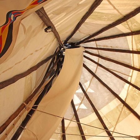 Big Sky Tipi Holidays Wartling Dış mekan fotoğraf