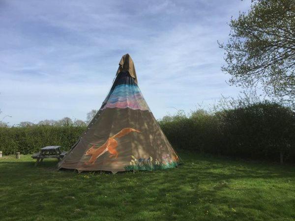 Big Sky Tipi Holidays Wartling Dış mekan fotoğraf
